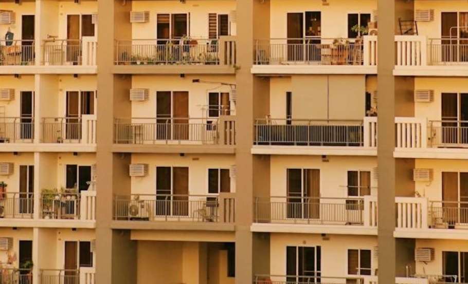 Numărul locuințelor vândute în București, în primul trimestru din 2024, a fost cu 18% mai mare