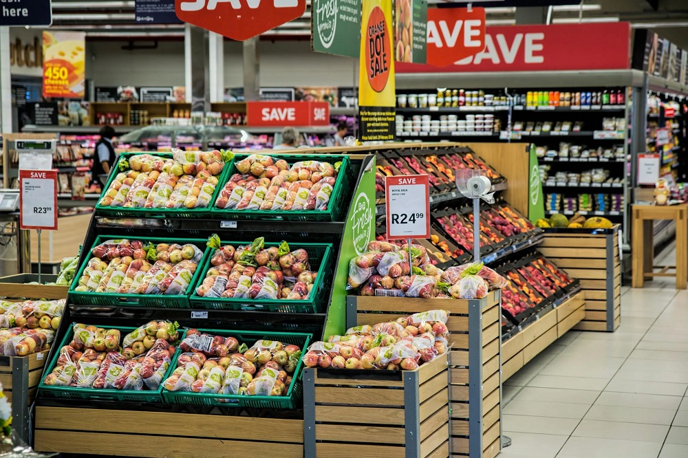 Doar 3 din 10 români ar fi de acord cu închiderea supermarket-urilor și hypermarket-urilor în weekend