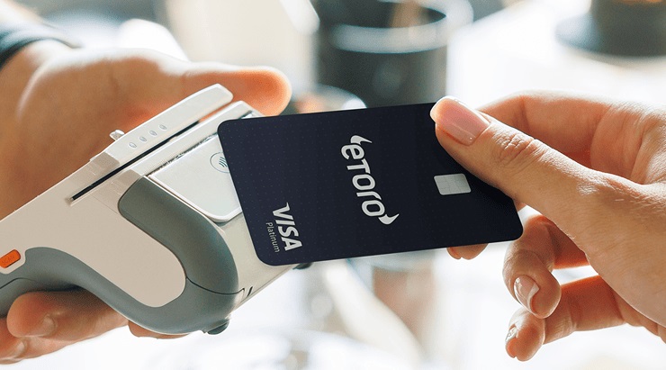 Cardul de debit Visa eToro oferă 4% înapoi în acțiuni pentru achizițiile zilnice