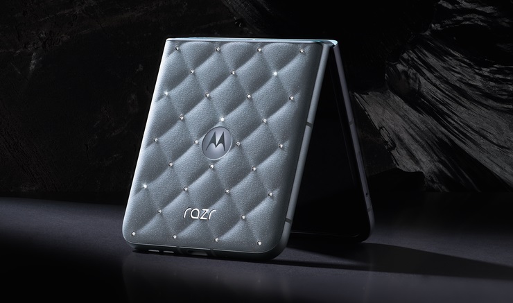 Briliant Collection de la Motorola vine în România, cu prezentare în magazinele Splend’or