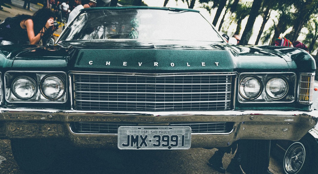 Ford vs. Chevrolet: un duel istoric al unor mărci cu tradiție în SUA