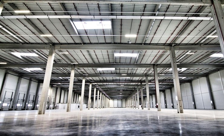 În apropierea Bucureștiului se află peste 60% din stocul de spații industriale și logistice din România