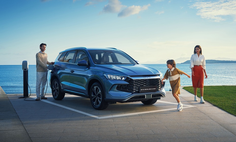 SEALION 5 DM-i, lansat de BYD în România: alternativă la SUV-urile echipate cu motoare termice